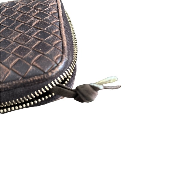 Bottega Veneta Intrecciato Leather Wallet - Picture 9 of 12